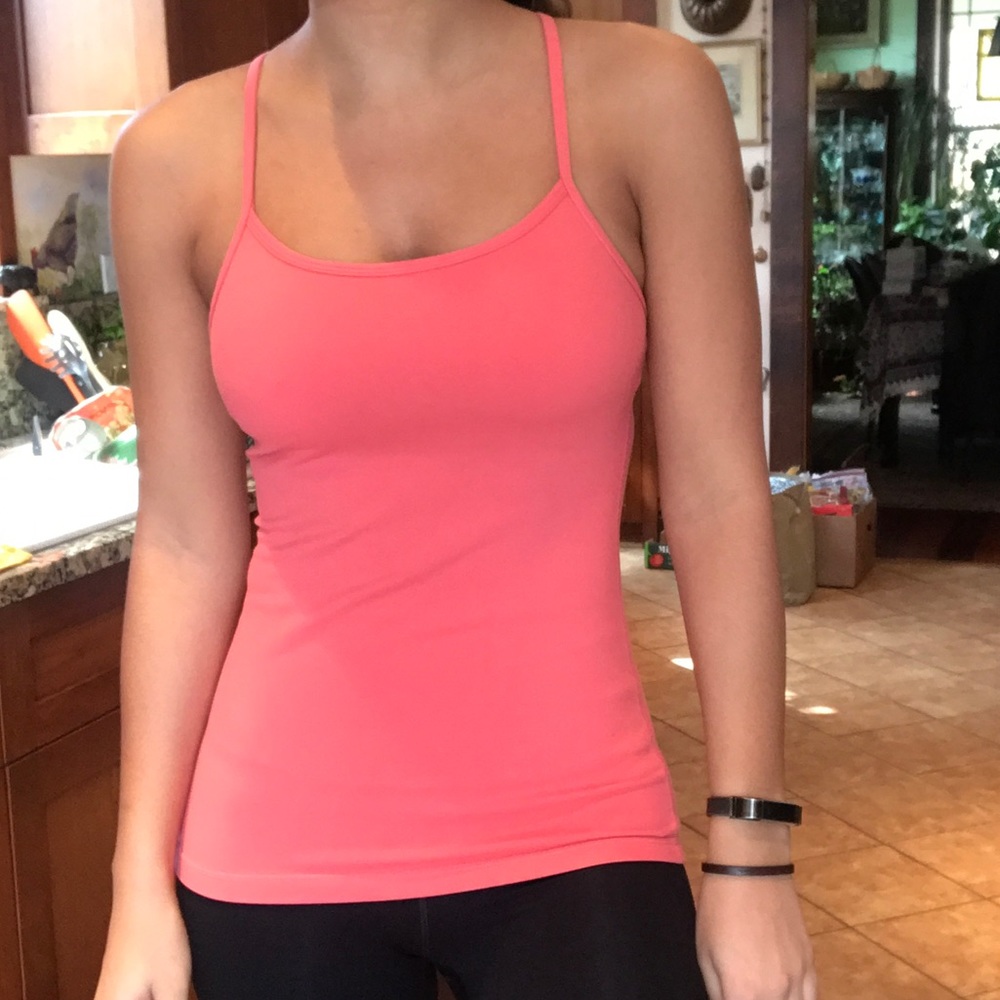 Lululemon workout tank in pink, size 6!